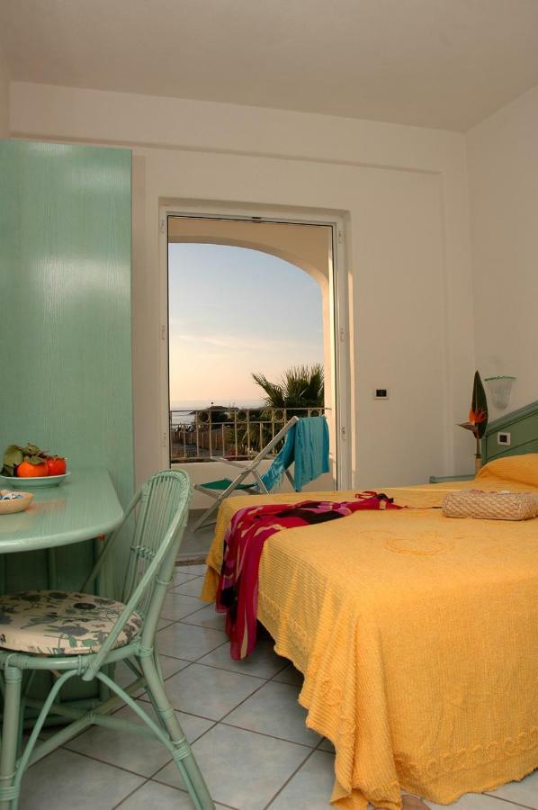 Villa Al Mare - Famiglia Calise Forio di Ischia Buitenkant foto